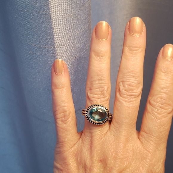 Sterling 925 Silver and Blue Topaz ring - Picture 1 of 5